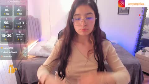 Amy sophia 3 online show from January 20, 7:35 pm