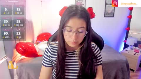 Amy sophia 3 online show from February 13, 6:38 pm