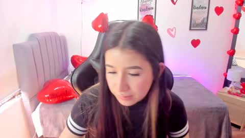 Amy sophia 3 online show from February 15, 6:01 pm