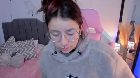 Amy sophia 3 online show from April 9, 11:15 am