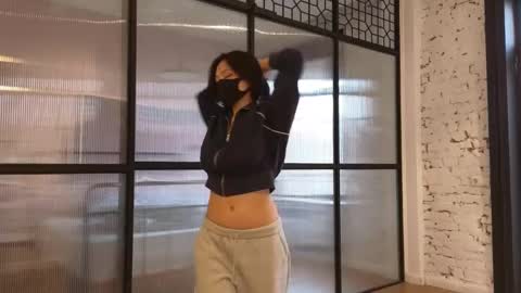 girl next door named Amy online show from February 9, 1:25 pm