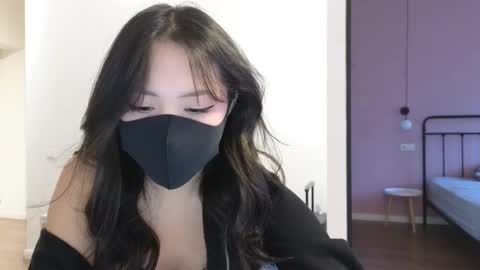 girl next door named Amy online show from February 10, 4:30 am