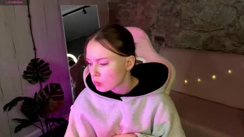 amycherryberry online show from January 17, 1:21 am