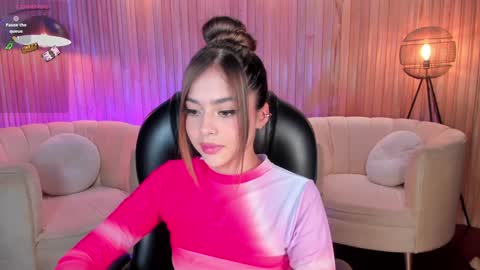 Amy  online show from December 7, 11:12 pm