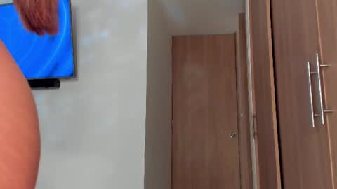 Snapshot of amydavis_ chatting on July 28, 3:21 pm Amy online show from July 28, 3:21 pm