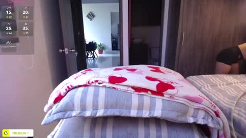 Jenn  online show from April 22, 11:56 am