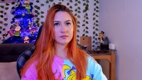 Snapshot of amypond__ chatting on December 4, 5:44 pm Amy online show from December 4, 5:44 pm