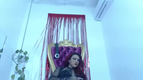 Snapshot of amyredqueen_ chatting on February 18, 5:21 pm Amy Redqueen online show from February 18, 5:21 pm