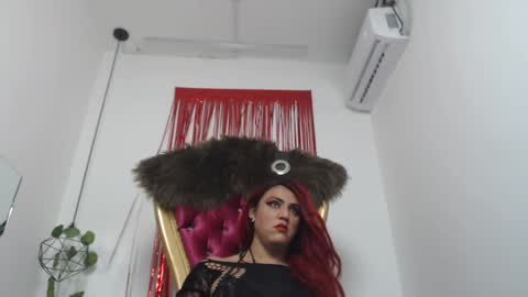 Snapshot of amyredqueen_ chatting on February 26, 5:28 pm Amy Redqueen online show from February 26, 5:28 pm