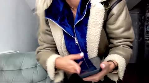 amyroberta92 online show from January 28, 10:12 am