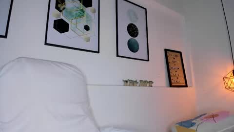 Amy online show from March 30, 12:06 pm