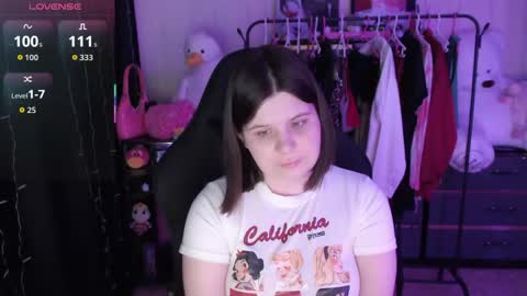 Snapshot of amyvibes chatting on April 24, 6:54 pm amyvibes online show from April 24, 6:54 pm