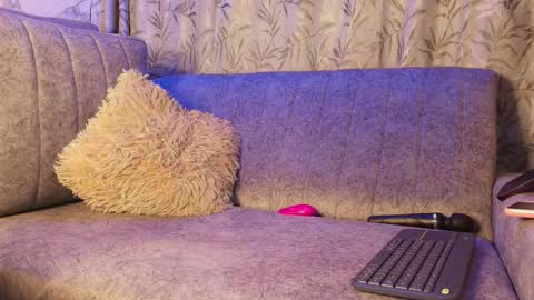 IG amyw0w   online show from January 17, 3:11 am