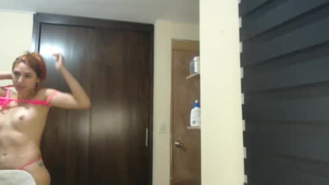 Snapshot of amywalker01 chatting on December 3, 12:46 am amy online show from December 3, 12:46 am