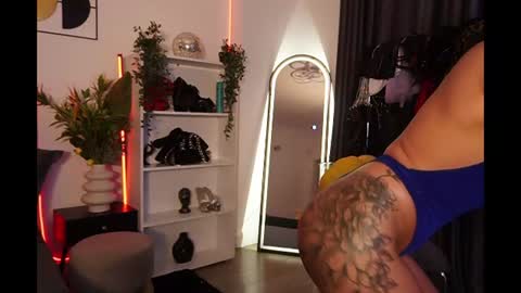 Snapshot of amyyydiamond chatting on July 5, 11:39 am AmyDiamond online show from July 5, 11:39 am
