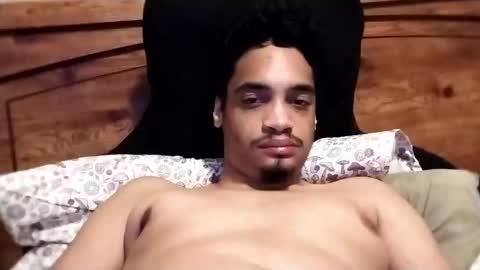 Snapshot of an377432 chatting on March 2, 12:42 am an377432 online show from March 2, 12:42 am