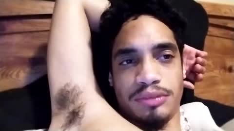 Snapshot of an377432 chatting on March 7, 1:20 am an377432 online show from March 7, 1:20 am