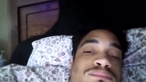 Snapshot of an377432 chatting on March 11, 1:12 pm an377432 online show from March 11, 1:12 pm