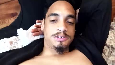 Snapshot of an377432 chatting on November 6, 8:54 pm an377432 online show from November 6, 8:54 pm