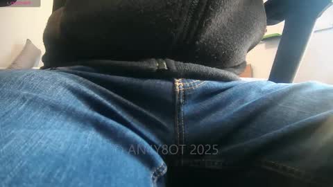 A online show from January 29, 11:51 am