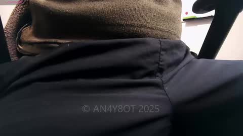 A online show from February 3, 9:19 am