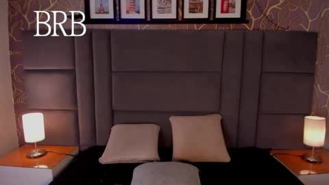 Ana  online show from February 13, 5:54 pm