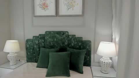 Ana  online show from September 30, 10:53 am