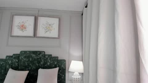 Ana  online show from December 22, 11:18 am