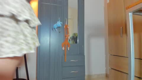 ana_jhonts online show from December 14, 11:15 am