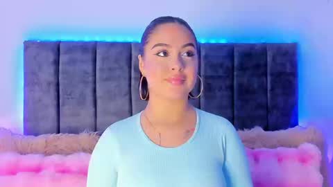 Ana online show from March 13, 1:07 pm