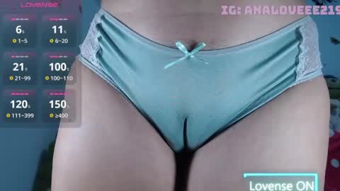 Snapshot of ana_loveee chatting on May 10, 3:01 am Ana lopez - Cameltoe girl online show from May 10, 3:01 am