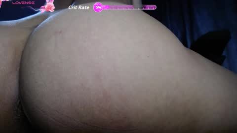 Snapshot of ana_milk_806 chatting on December 3, 1:35 am ana_milk_806 online show from December 3, 1:35 am