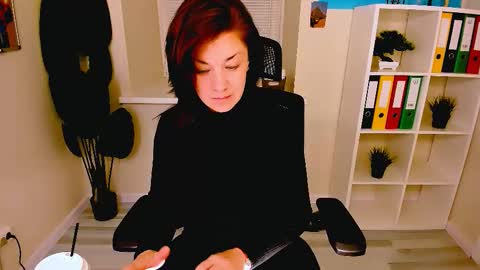 Ana online show from November 10, 10:03 am