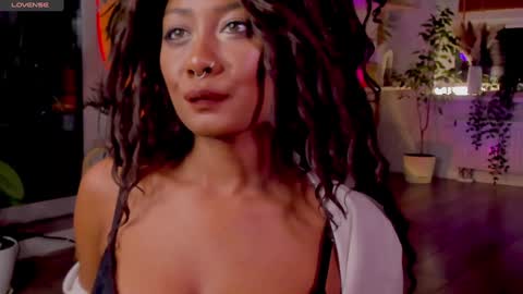 Snapshot of ana_peachy_ chatting on December 20, 7:17 pm My name is Ana. Im 22 years old not 50. Really MY BIO IS MY ONLYFANSLike and subscribe3 online show from December 20, 7:17 pm