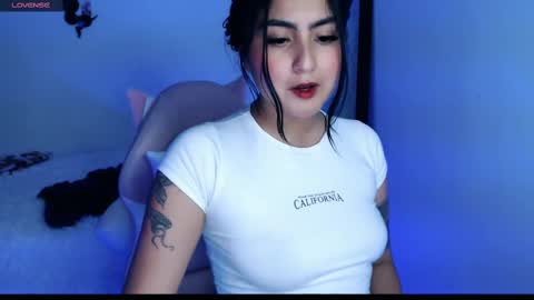 Ana Ricciardi online show from December 3, 2:58 am