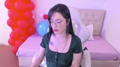 Im anna but you can call me as you want online show from March 8, 2:04 am