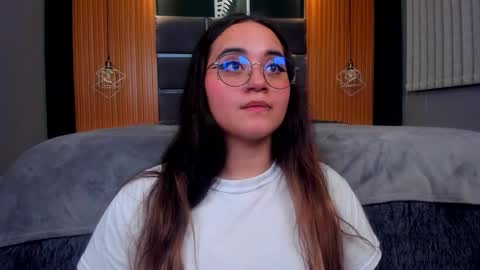 Snapshot of ana_taylor2 chatting on February 25, 12:03 am Ana online show from February 25, 12:03 am