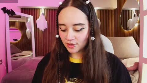 Snapshot of ana_taylor2 chatting on October 7, 7:33 pm Ana online show from October 7, 7:33 pm