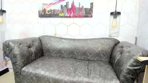 ANNA FUENTES online show from January 6, 11:40 am