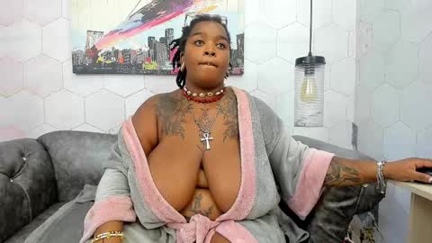 ANNA FUENTES online show from March 5, 12:22 pm