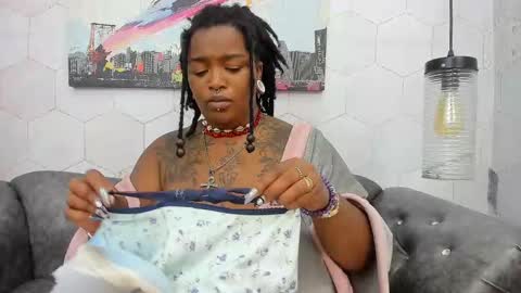 ANNA FUENTES online show from March 6, 11:36 am