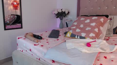 Ana Moon  online show from February 26, 8:37 am