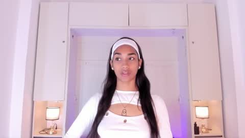Snapshot of anaacollins_ chatting on October 13, 11:32 am anaacollins_ online show from October 13, 11:32 am