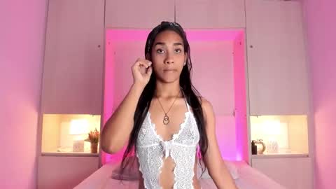 Snapshot of anaacollins_ chatting on October 15, 11:43 am anaacollins_ online show from October 15, 11:43 am