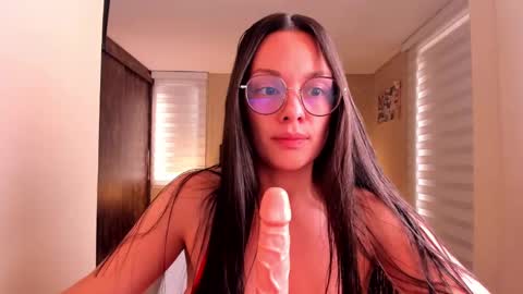 Anabel online show from January 21, 1:54 pm