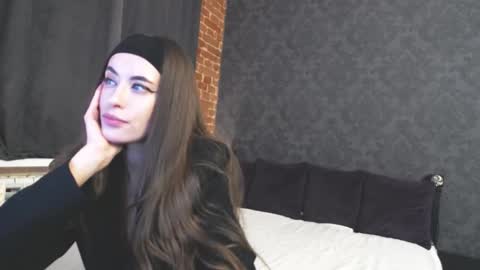 Anna online show from February 20, 6:02 pm