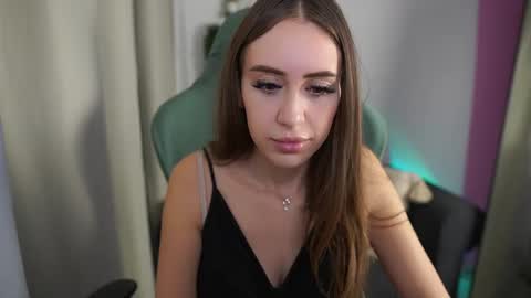 Snapshot of anabell055 chatting on October 7, 7:49 am anabell055 online show from October 7, 7:49 am
