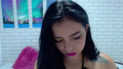 Snapshot of anabella_04 chatting on October 17, 9:06 pm anabella_04 online show from October 17, 9:06 pm