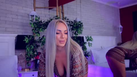 anabellastar online show from November 11, 4:45 am