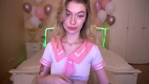 Snapshot of anacondaon chatting on February 13, 9:38 pm Nika online show from February 13, 9:38 pm